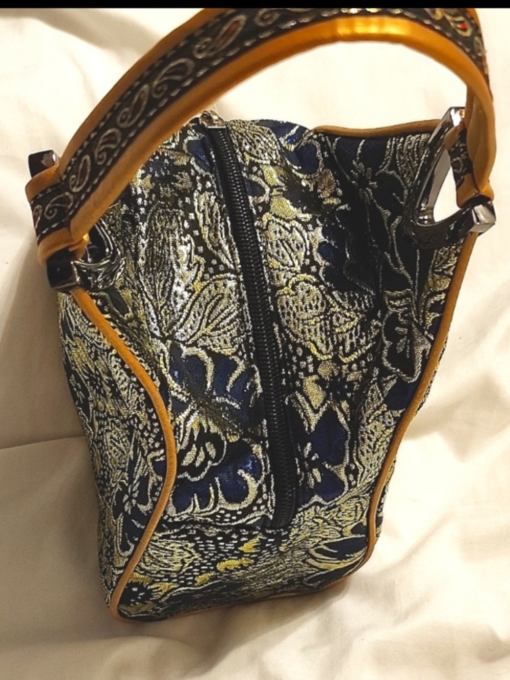 Blue Floral Embroidered Bag - NWOT - Picture 3 of 3